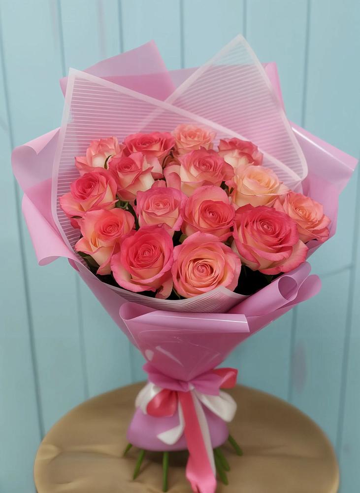 Букет 15 Розовых роз Равель в Зюзино