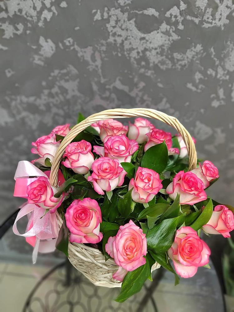 Цветочная композиция из Розы в корзине в Зюзино