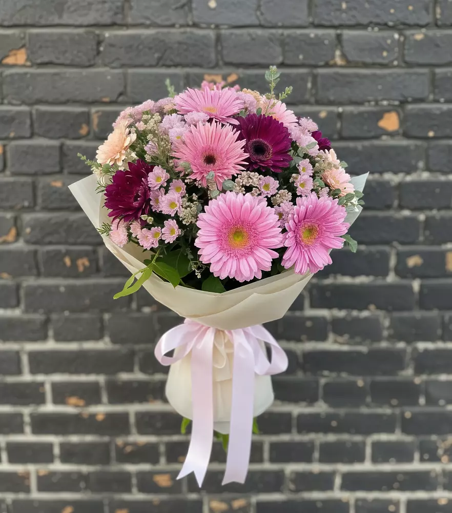 Букет цветов из: Герберы и Хризантемы в Зюзино