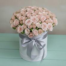 Цветочная композиция из Розы в шляпной коробке в Зюзино