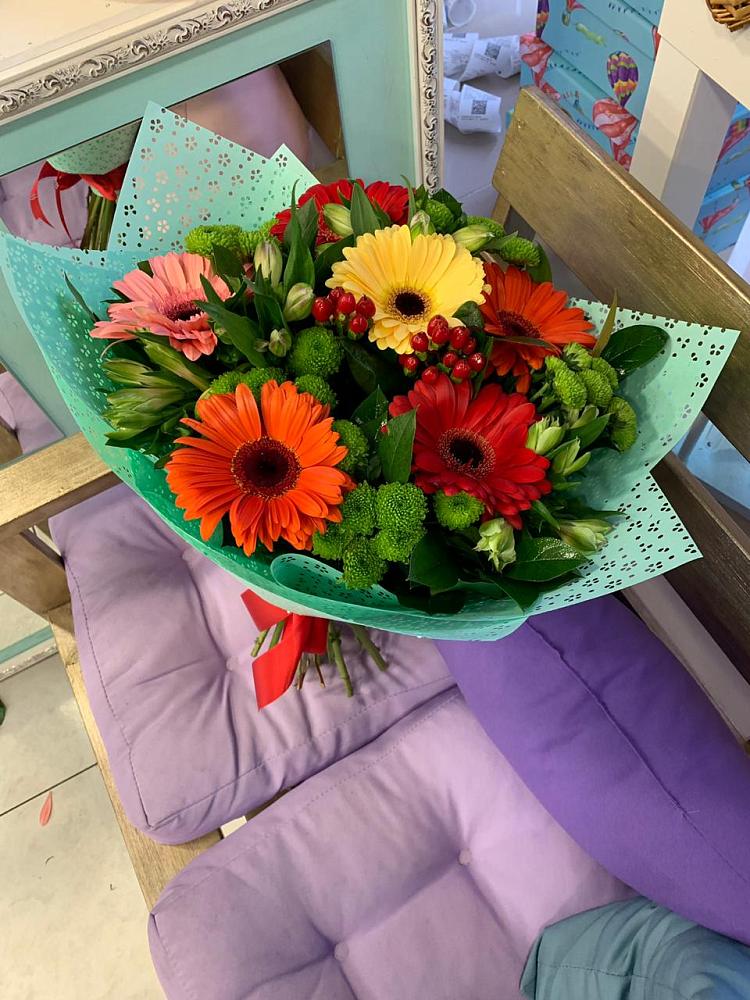 Букет цветов из: Герберы, Хризантемы и Альстромерии в Зюзино