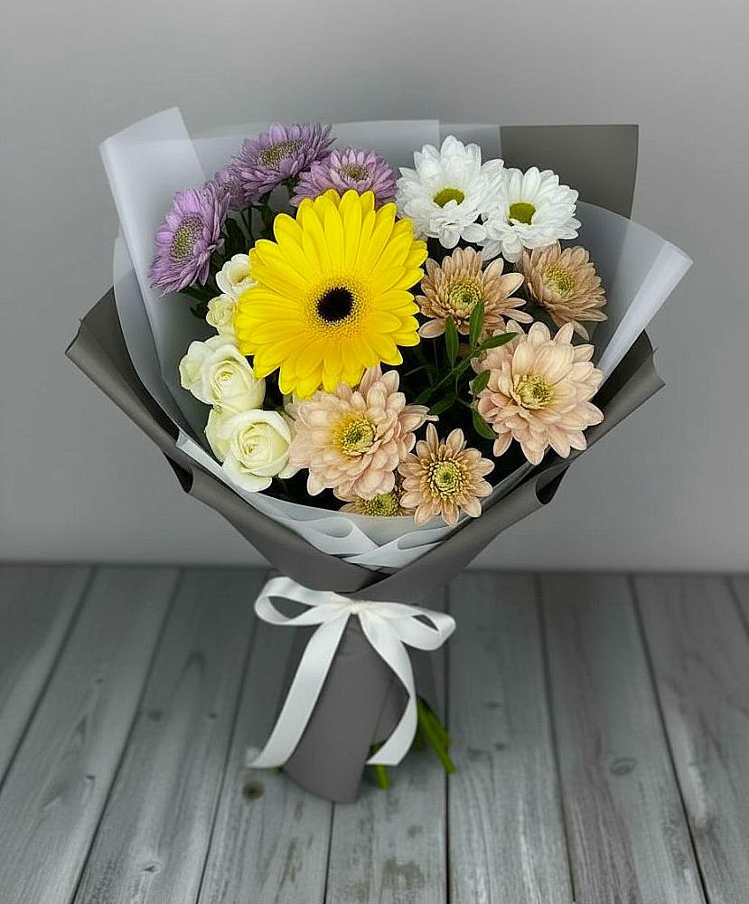 Букет цветов из: Розы, Герберы и Хризантемы в Зюзино