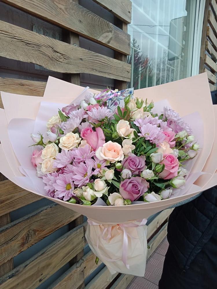 Букет цветов из: Розы и Хризантемы в Зюзино