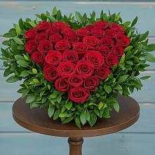 Цветочная композиция из Розы в виде сердца в Зюзино