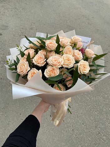 Букет Кремовые розы Латте в Зюзино