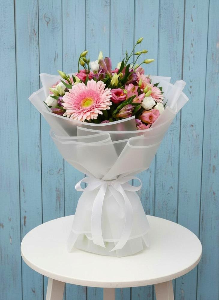 Букет цветов из: Герберы, Альстромерии и Лизиантусы в Зюзино