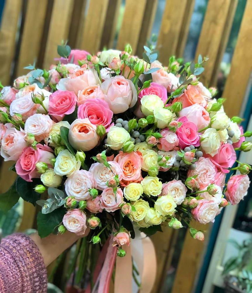 Букет цветов из: Розы в Зюзино