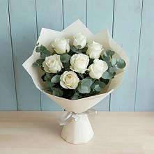 Букет Белые розы в Эвкалипте в Зюзино